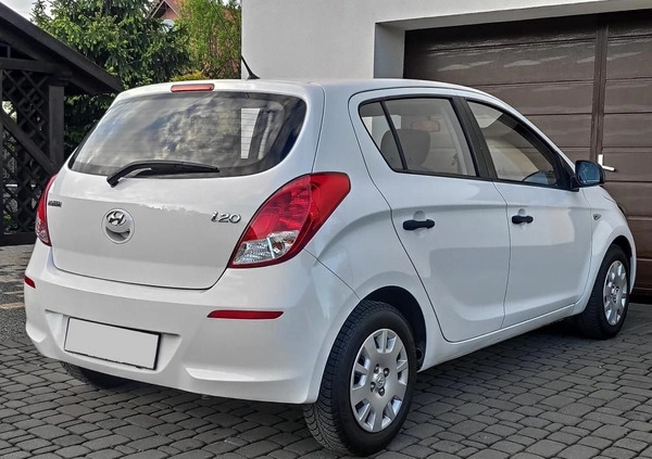 Hyundai i20 cena 22950 przebieg: 192000, rok produkcji 2013 z Piechowice małe 254